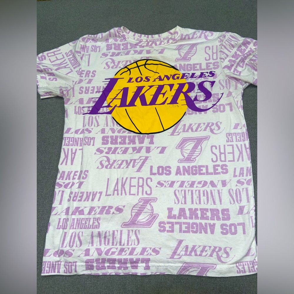 Los Angeles Lakers Logo Short Sleeve Graphic Tee
